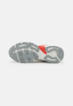 Even&Odd Trainers - Silver -Even-Odd Store ed6fc0e4baff4cf3805f96d241bf1f16 scaled