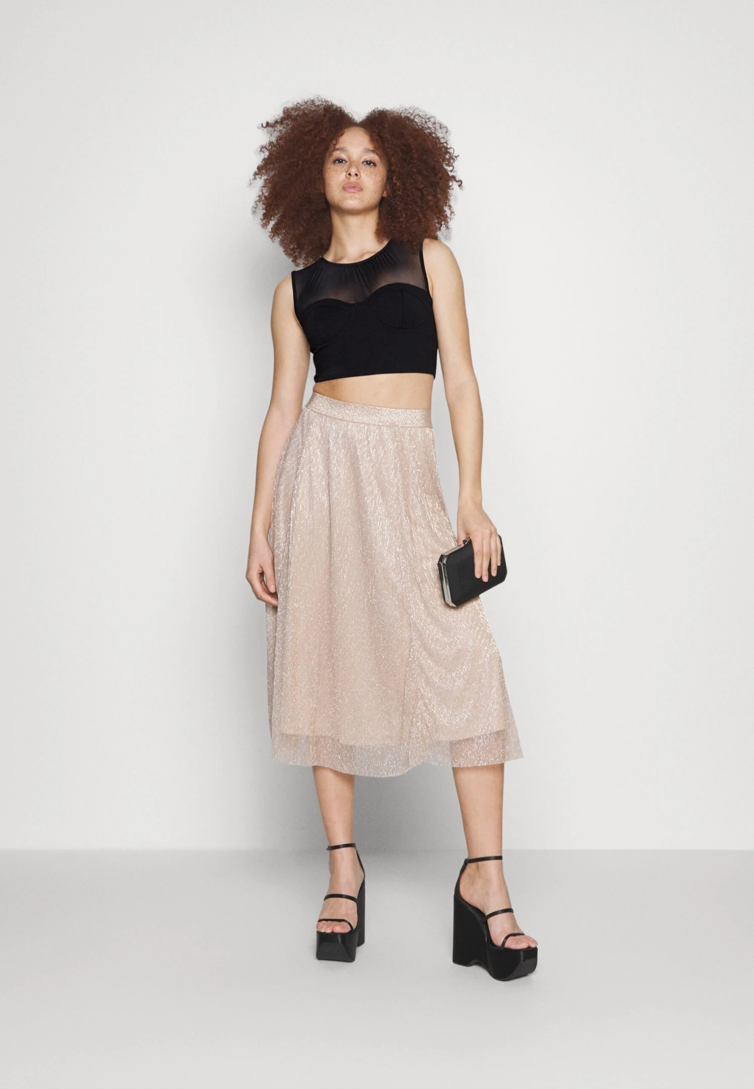 Even&Odd Top - Black 2 Even&Odd Top - Black - Image 2