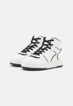 Even&Odd High-Top Trainers - White/Black 8 Even&Odd High-Top Trainers - White/Black -Even-Odd Store f0219dc0f0cb4e6d98664aae3a221d49 scaled