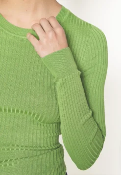 Even&Odd Jumper - Green -Even-Odd Store f80b8c97244748d4a25669f807ed157f scaled