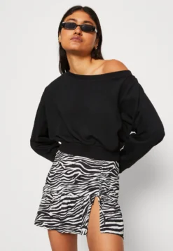 Even&Odd Sweatshirt - Sweatshirt 9 Even&Odd Sweatshirt - Sweatshirt -Even-Odd Store fdeb0dab4a4e475a893d95239ddfad27 scaled