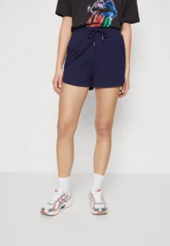 Even&Odd 2 Pack - Tracksuit Bottoms - White/Dark Blue 11 Even&Odd 2 Pack - Tracksuit Bottoms - White/Dark Blue -Even-Odd Store fe63f44777774a1ea1815d63c7400c1a scaled